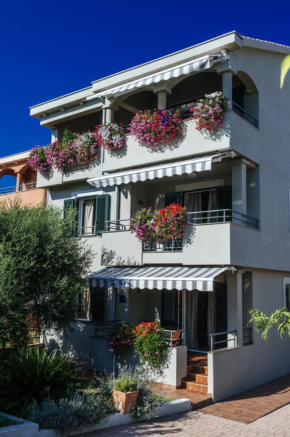 Villa Mirakul Sukošan Стая снимка